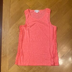 Gap woman’s sleeveless tank top